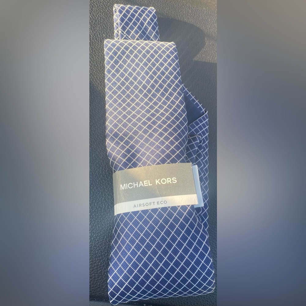 Micheal Kors  Tie..  brand new with tags